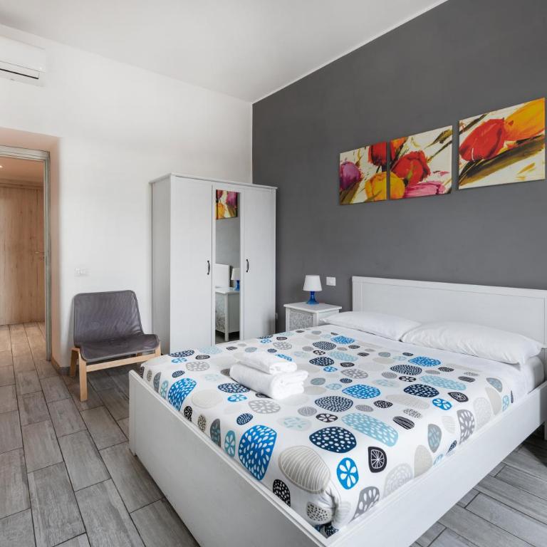 Lilli Home Holidays - Appartamento con 2 Camere da Letto - 9