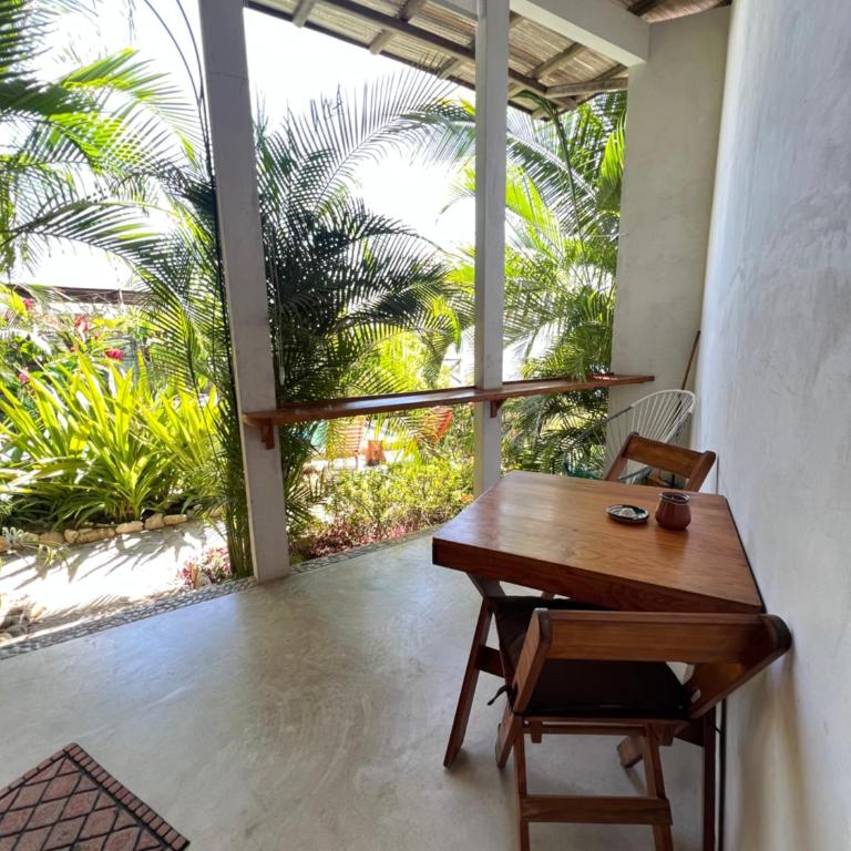 Poolside Cabaña Studio with stunning ocean view - Habitación Doble con terraza - 19