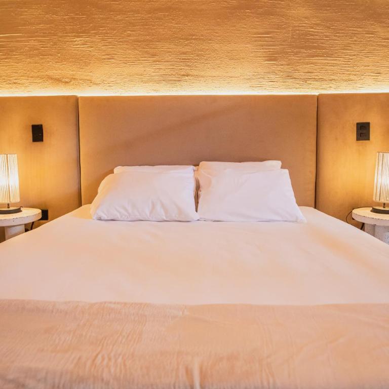 Casa Clementina - Five-Bedroom House - 10
