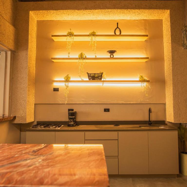 Casa Clementina - Five-Bedroom House - 12