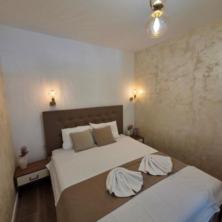 NUR Apartment - Two-Bedroom Apartment - 13