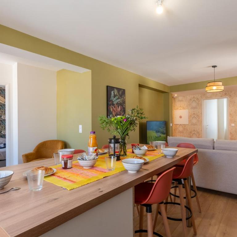 Le Belvédère - Terrasse & vue panoramique - 9 min sanctuaires - Appartamento con 3 Camere da Letto - 5