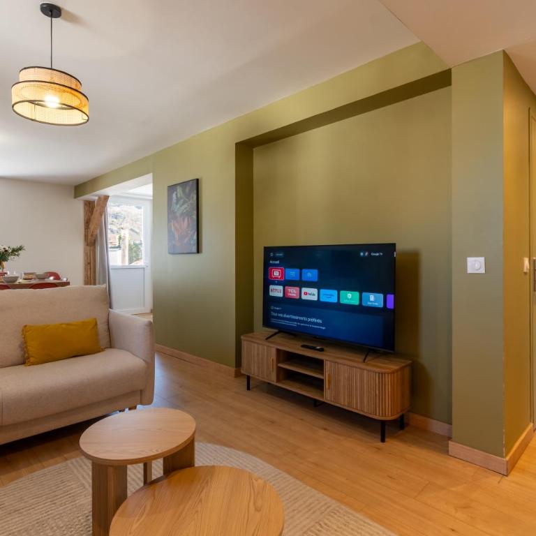 Le Belvédère - Terrasse & vue panoramique - 9 min sanctuaires - Appartamento con 3 Camere da Letto - 14