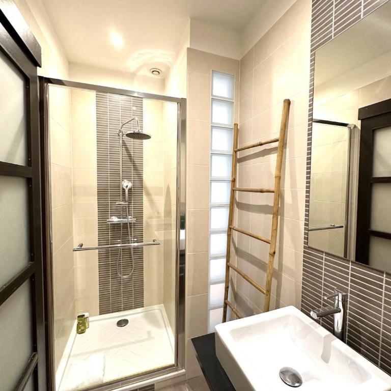 3 bedrooms with sea view - 4 min Palais & beaches - Appartement 3 Chambres - 7