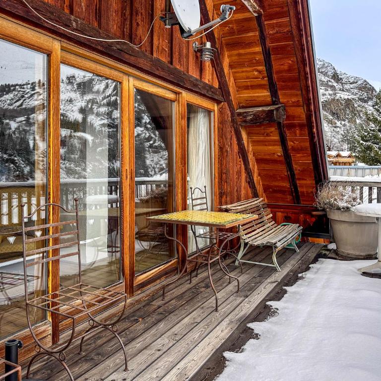 Le Chalet du Village - Parking - Chalet 3 Chambres - 38