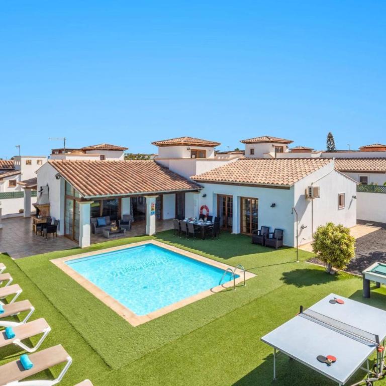 Villa Jardin Canario by Villa Plus - Villa - 1