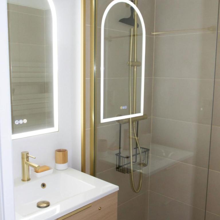 Appartement Double Balcon 4 pers plage 100m - Apartment - 67