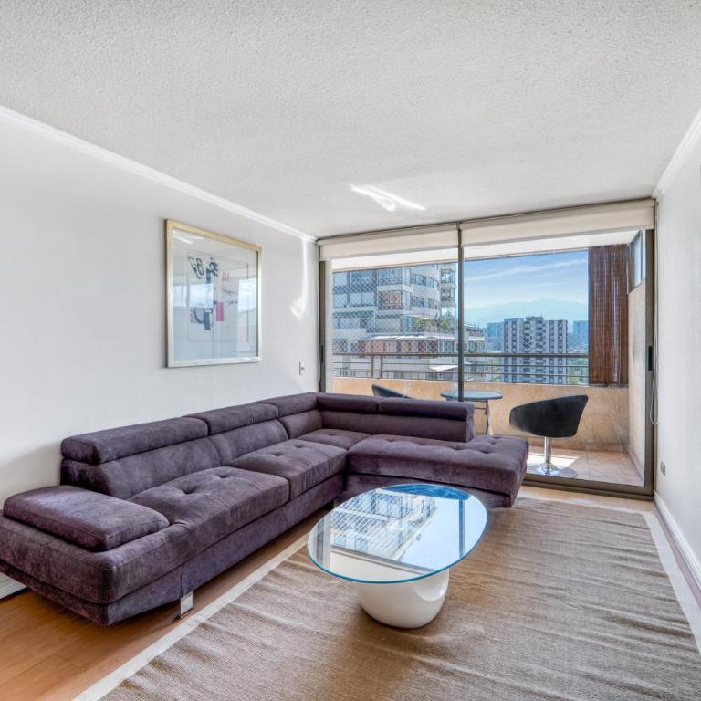 Las Condes Urban Apartment Wifi and Pool - Three-Bedroom Apartment - 2