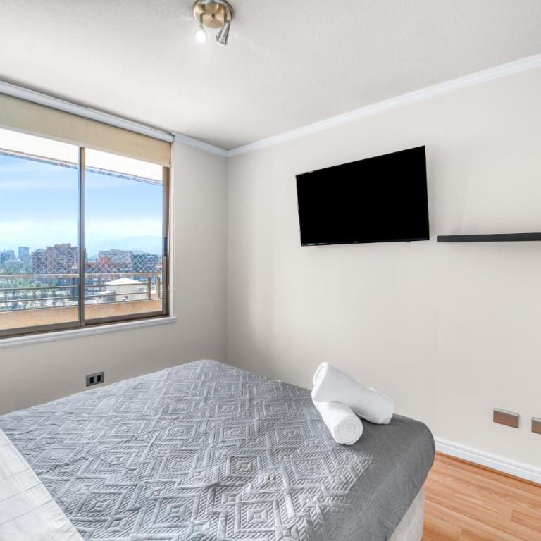 Las Condes Urban Apartment Wifi and Pool - Three-Bedroom Apartment - 6