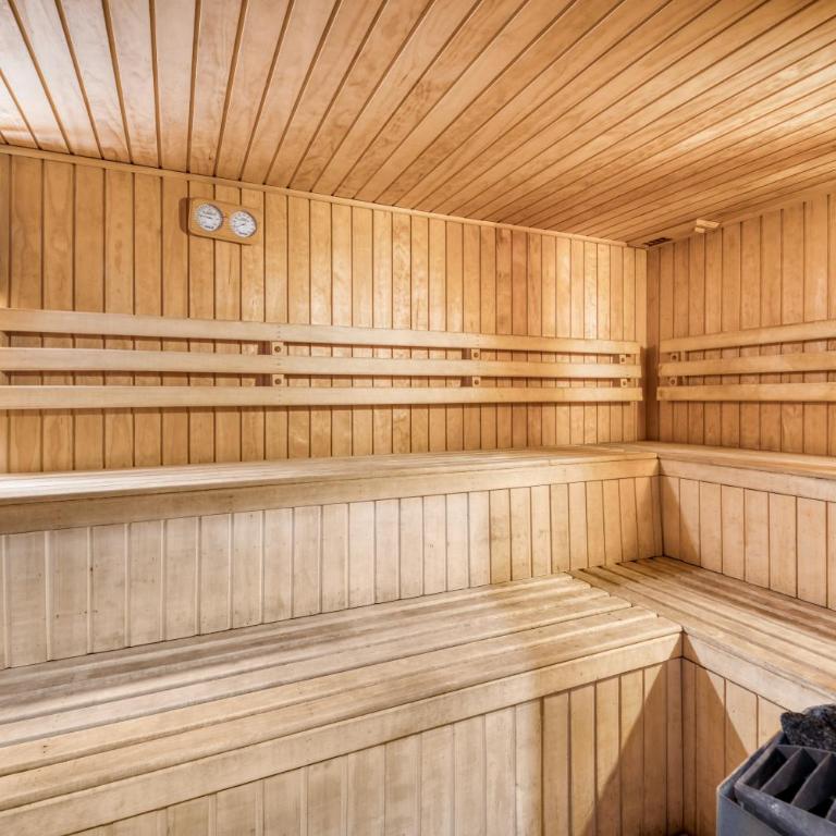 Las Condes Urban Apartment Wifi and Pool - Three-Bedroom Apartment - 22