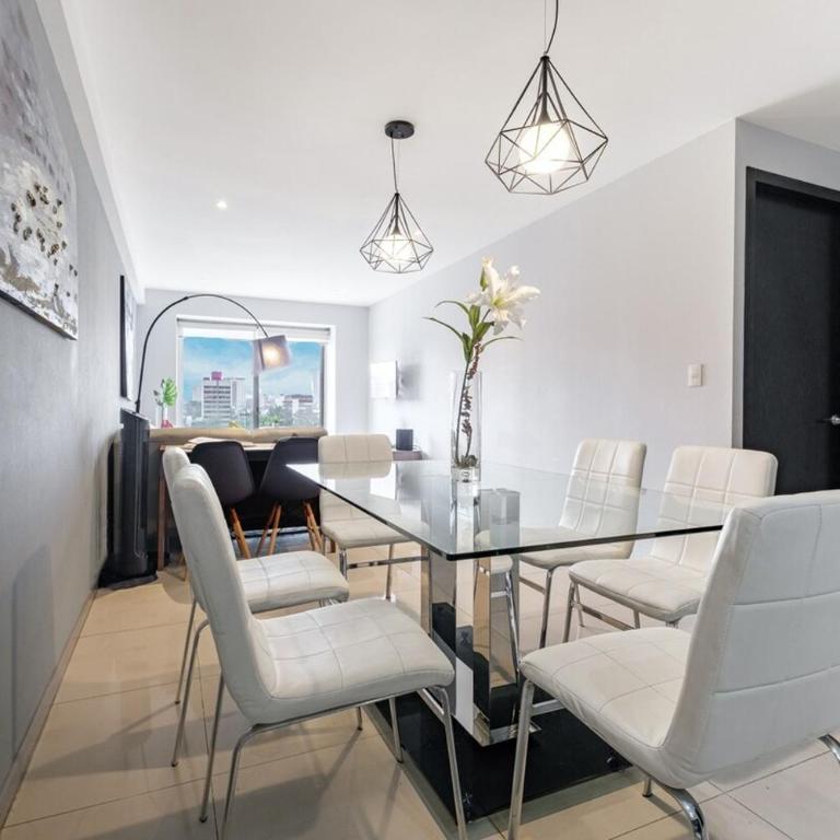 2BR Luxury Stay Mundial 2026 Skyline Views - Vacation Home - 12