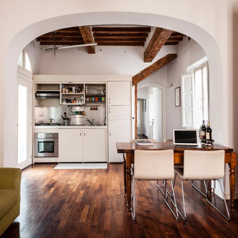 Spacious 2BR Apartment for Families Central & Quiet Pisa - Appartamento - 6