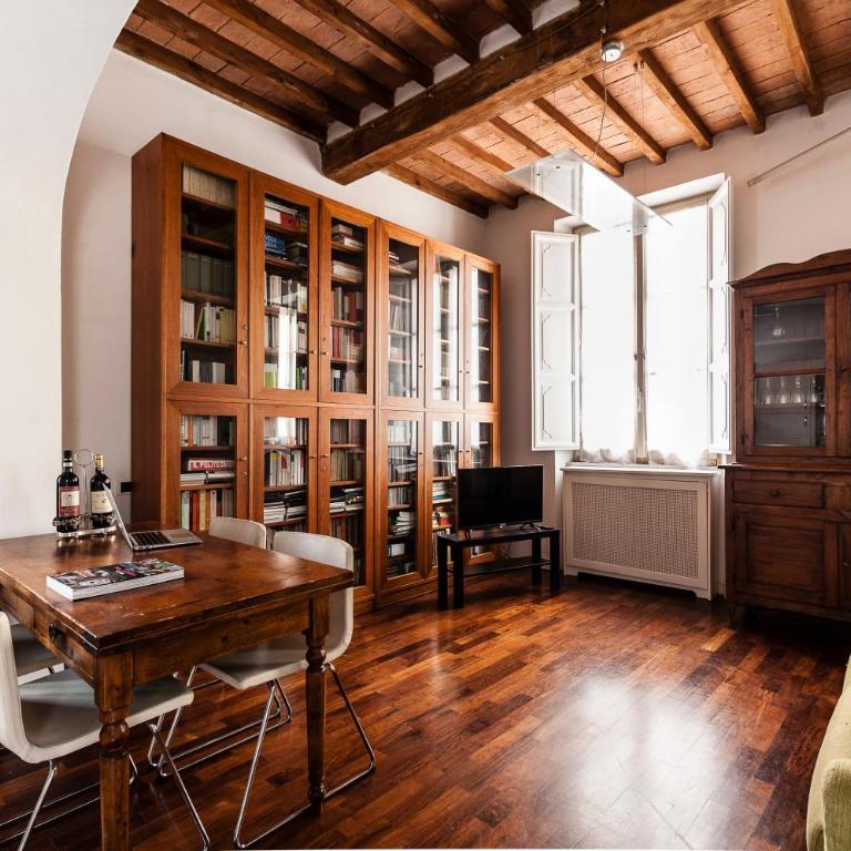 Spacious 2BR Apartment for Families Central & Quiet Pisa - Appartamento - 3