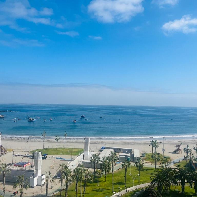 Entire apartment Cavancha 2026 - Three-Bedroom Apartment with Water View - 1