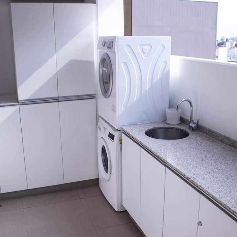 3BR Classic Apartment in San Isidro - Three-Bedroom Standard Apartment - 9