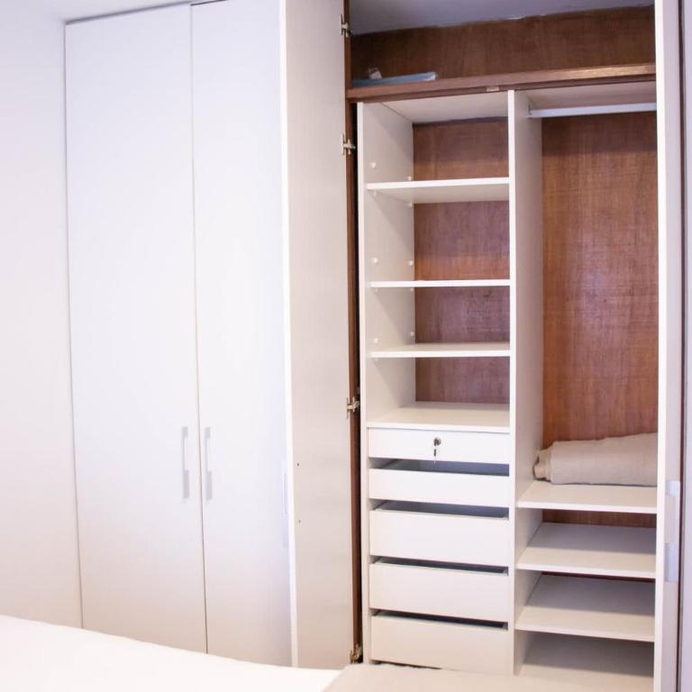 3BR Classic Apartment in San Isidro - Three-Bedroom Standard Apartment - 11