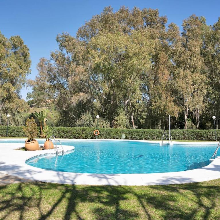 Private Garden Oasis BBQ, Pool, Walk to Beach - Habitación Individual - 2