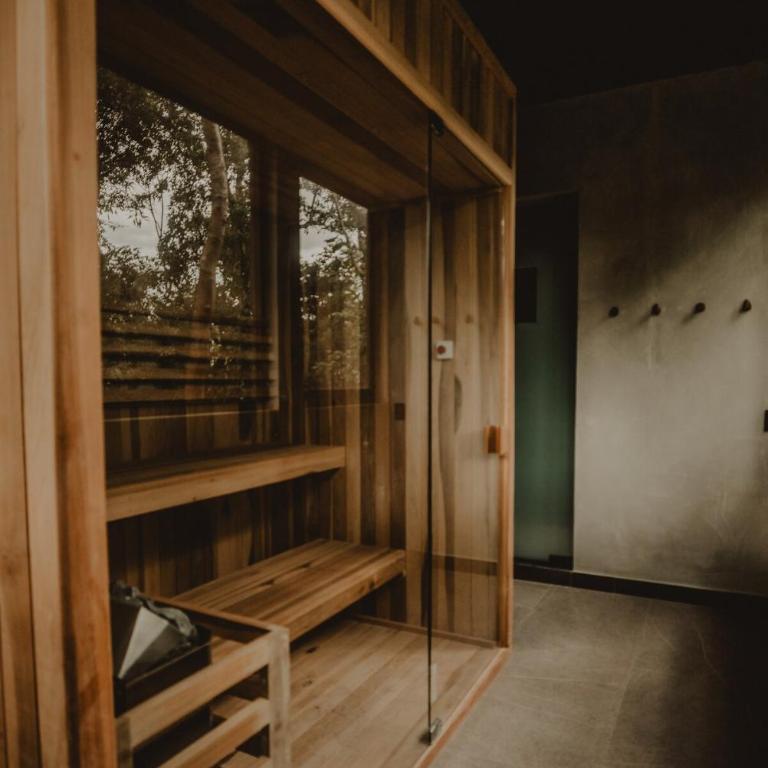 Private Jungle 1BR Retreat & Fast Wi-Fi - One-Bedroom Apartment - 47