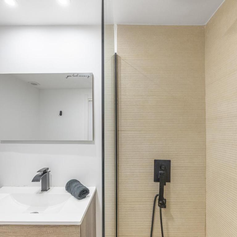 Central studio with balcony, close to the sea - Estudio - 26