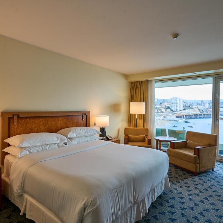 Sheraton Miramar Hotel & Convention Center - Classic, Guest room, 1 Queen, Ocean view, Balcony - 2