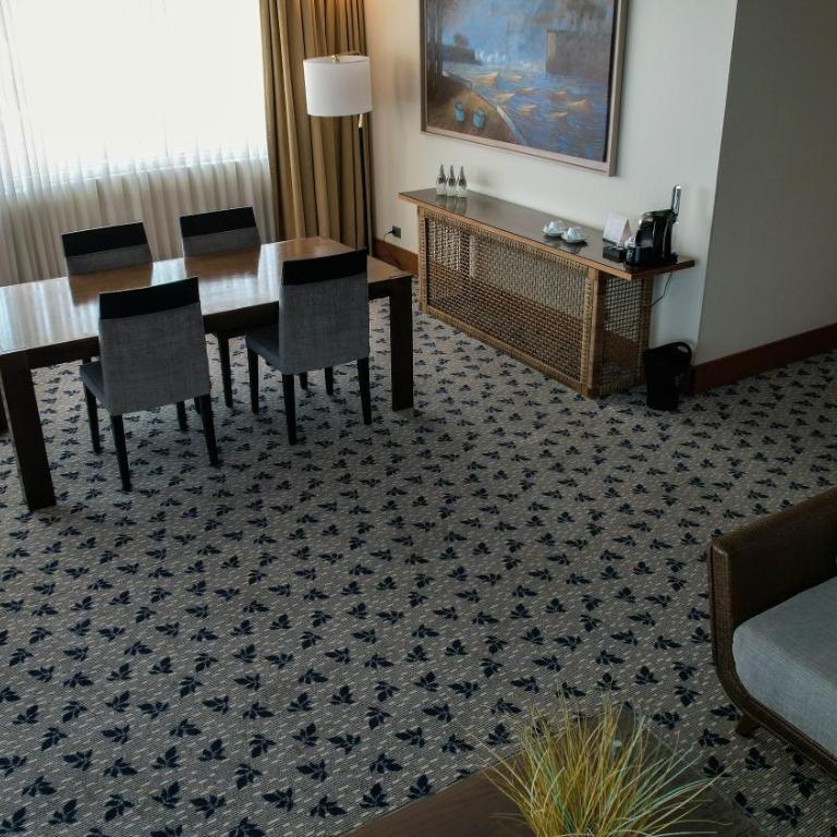 Sheraton Miramar Hotel & Convention Center - Suite Deluxe, Suite, 1 King, Oceanfront - 6