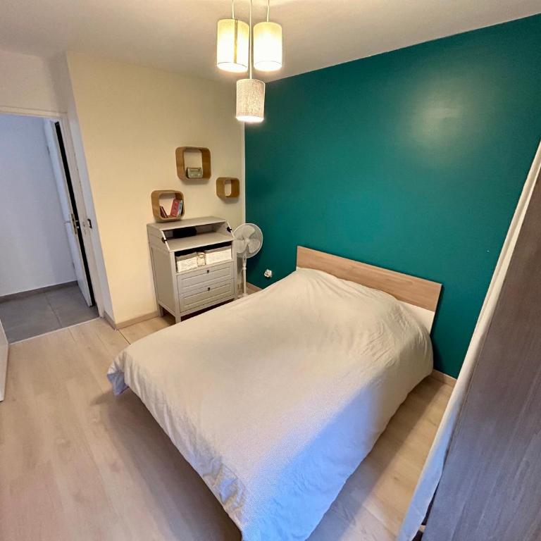 Modern City Center apartment with parking! - Appartement 2 Chambres - 20