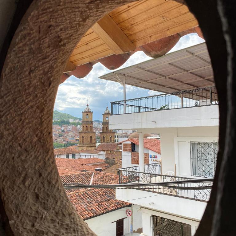 THIS IS COLOMBIA HOSTEL - Habitación con vistas a la ciudad - 2 camas - 4