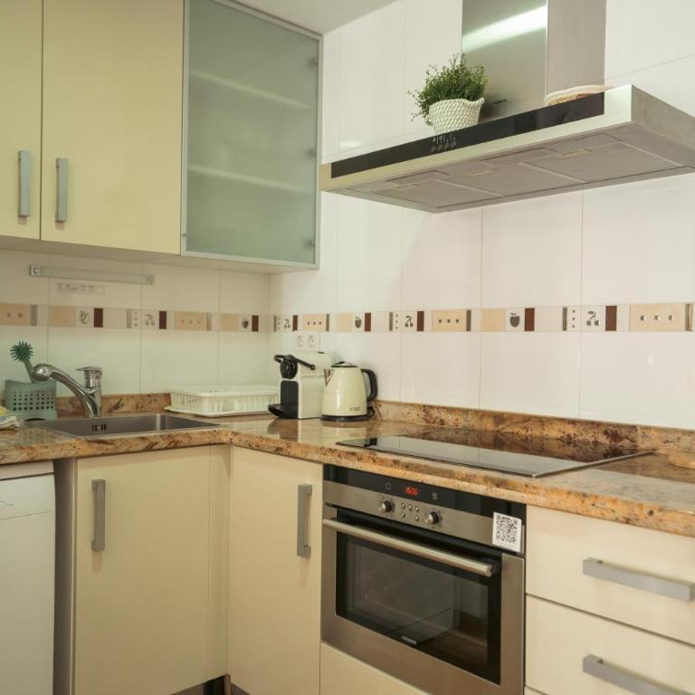 FiveStepsToSea - Beach Apartment Valencia - Apartment with Sea View - 20
