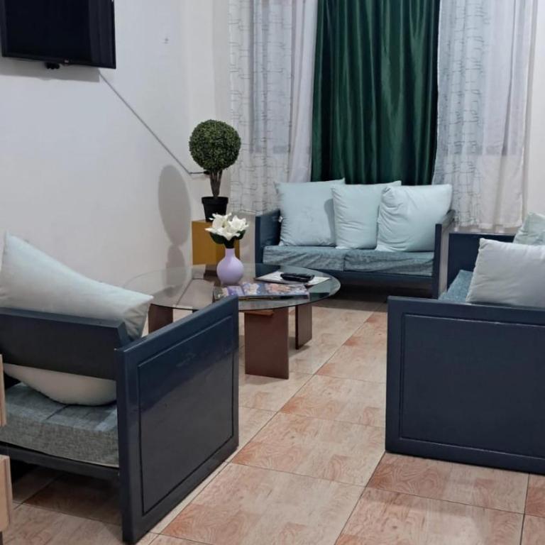 Versátil apartamento familiar o de trabajo, cerca del Río y Centro Colonial - Three-Bedroom Apartment - 9