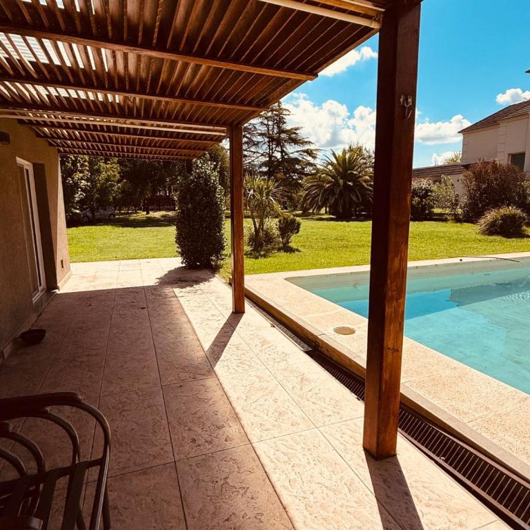 Casa Quinta zona polo y autódromo Río Iv - Casa de 2 dormitorios - 1