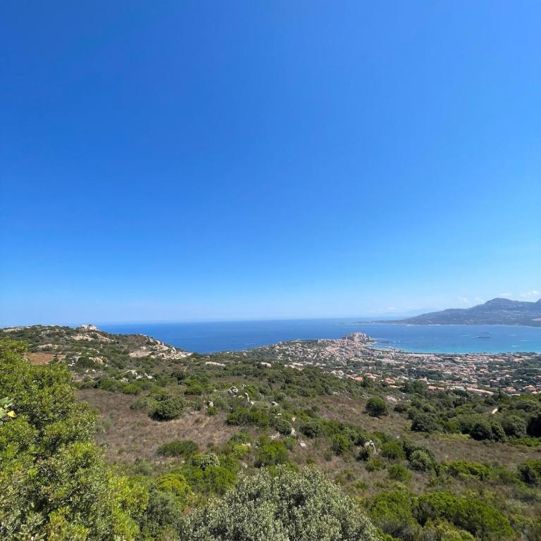 Appartement avec grande terrasse - Appartamento con 2 Camere da Letto e con Vista Montagna - 24