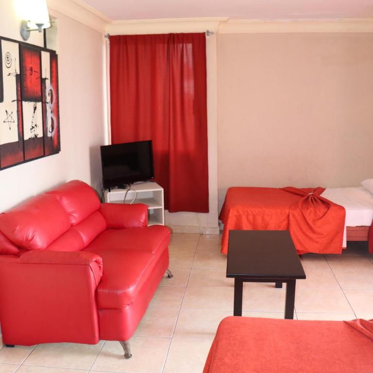 Hacienda Blue Bay - Family Suite - 5