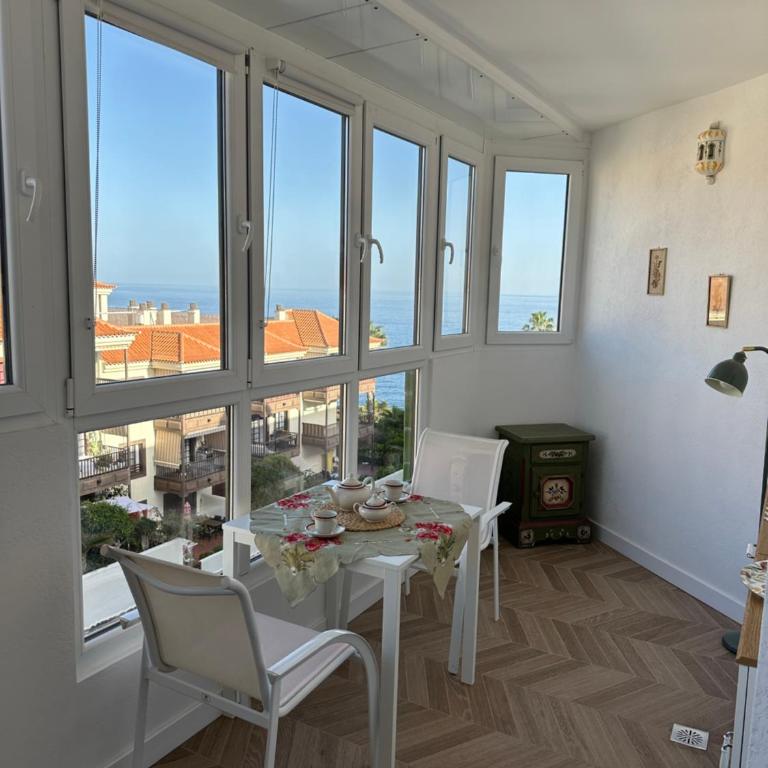 Cozy Studio with Seaview - Estudio con vistas al mar - 17