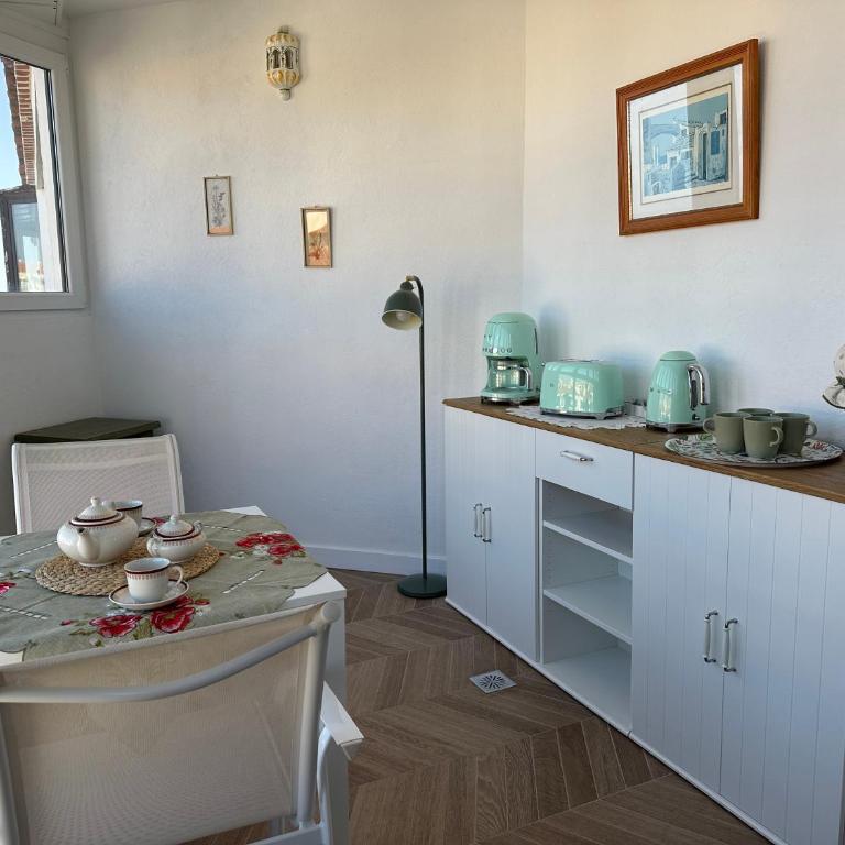 Cozy Studio with Seaview - Estudio con vistas al mar - 20