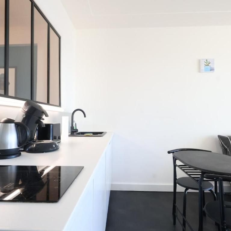 La Caravelle - Apt 2 Prs - front de mer - Clim - Appartement - 5