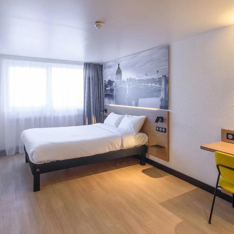 B&B HOTEL Toulouse Université 3 étoiles - Chambre Double - Accessible aux Personnes à Mobilité Réduite - 1