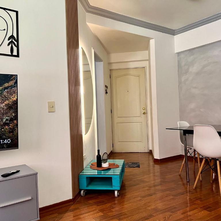 Dpto Familiar 3H-2B en Av 6 de Diciembre - Three-Bedroom Apartment - 5