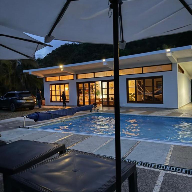 Natural Paradise overlooking the mountains - One-Bedroom Chalet - 3