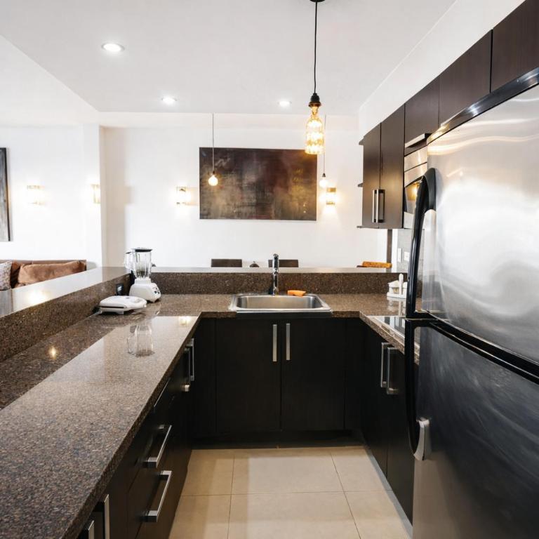Aldea Thai Studios Steps to Beach and 5th Ave - Apartment with Terrace - 3