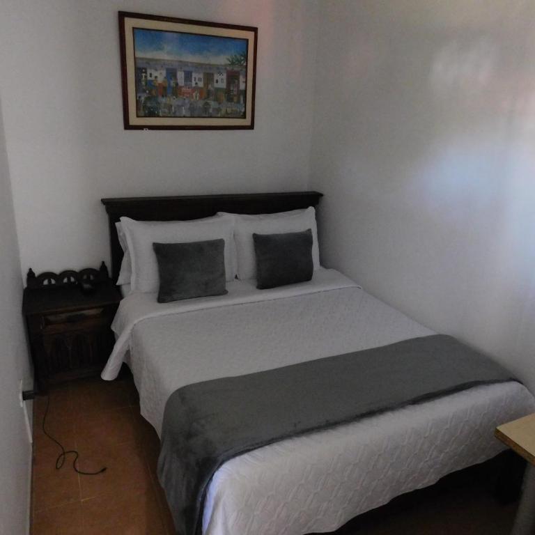 Villa De Leyva El Refugio de la Villa - Double Room with Park View - 5
