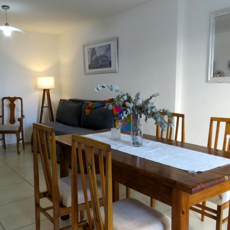 Departamento Pilay Futura Seguridad las 24 horas - Apartment with Balcony - 9