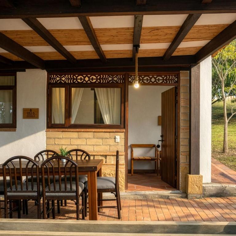 Hacienda Cascanueces - Family Room - 3