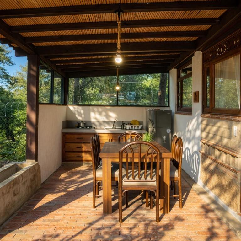 Hacienda Cascanueces - Family Room - 6
