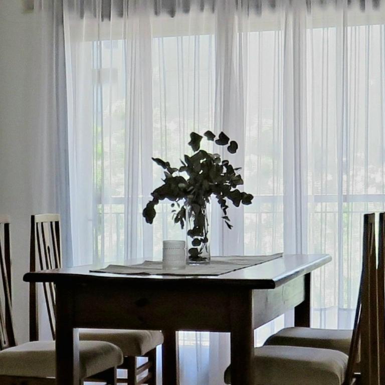 Departamento Pilay Futura Seguridad las 24 horas - Apartment with Balcony - 8