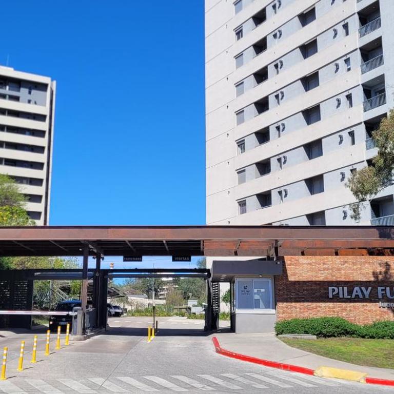Departamento Pilay Futura Seguridad las 24 horas - Apartamento con balcón - 2