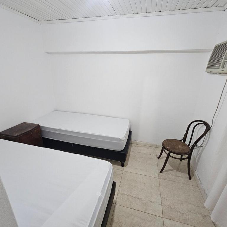 Confortable y espaciosa casa céntrica - Three-Bedroom House - 11
