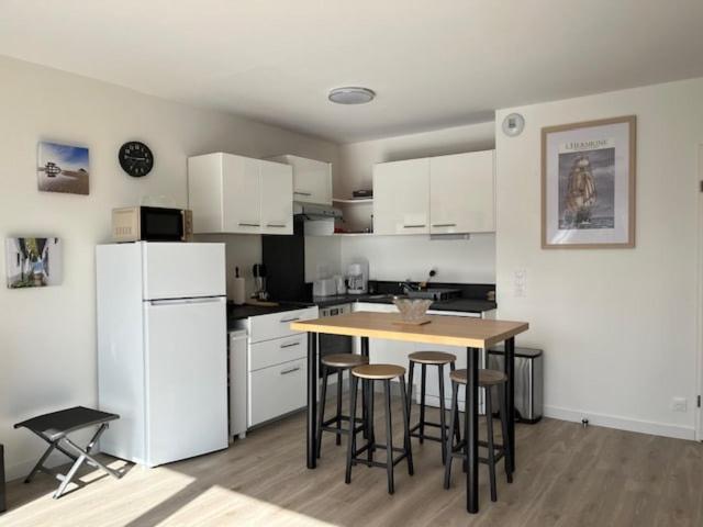 Le 25 degrés, T2 lumineux à 2 pas de la plage du Mauret - One-Bedroom Apartment - 13