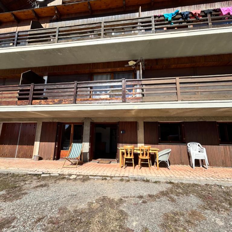 Appartement Rez de jardin Le refuge aux cerfs - Appartement - Vue sur Jardin - 28