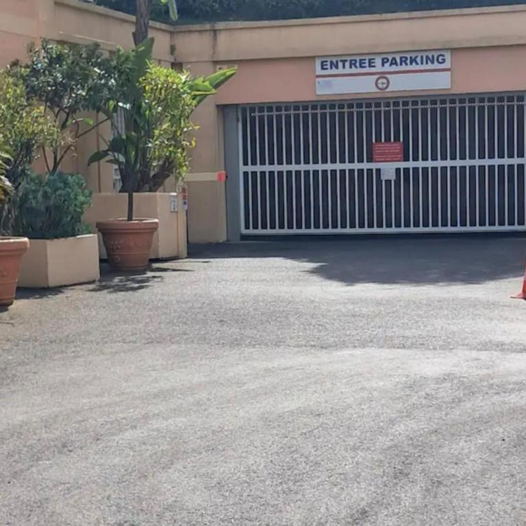 Résidence à 5 mn des plages - Piscine- Tennis - Parking - 4 Personnes - Apartment mit 1 Schlafzimmer und Terrasse - 39