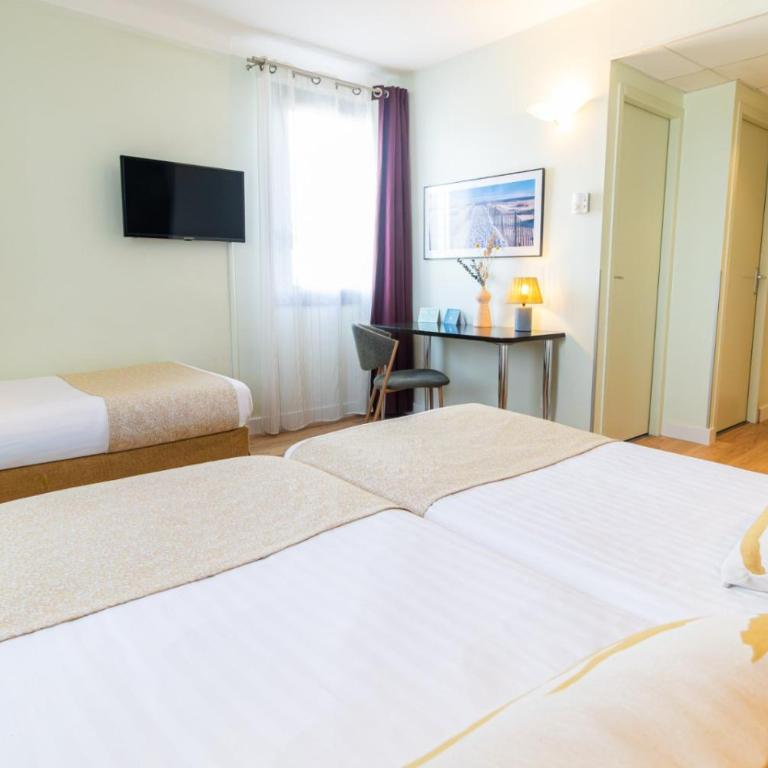 Hôtel les jardins du canal - piscine chauffée à 28 degrés - parking gratuit - garage - bornes électriques - accueil vélos et motos - kids friendly-solaire ecoresponsable - Chambre Triple Standard - 4